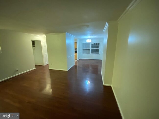 Building Photo - 14808 London Towne Square