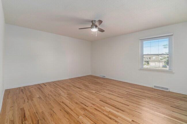 Foto del edificio - 6630 W 93rd Terrace