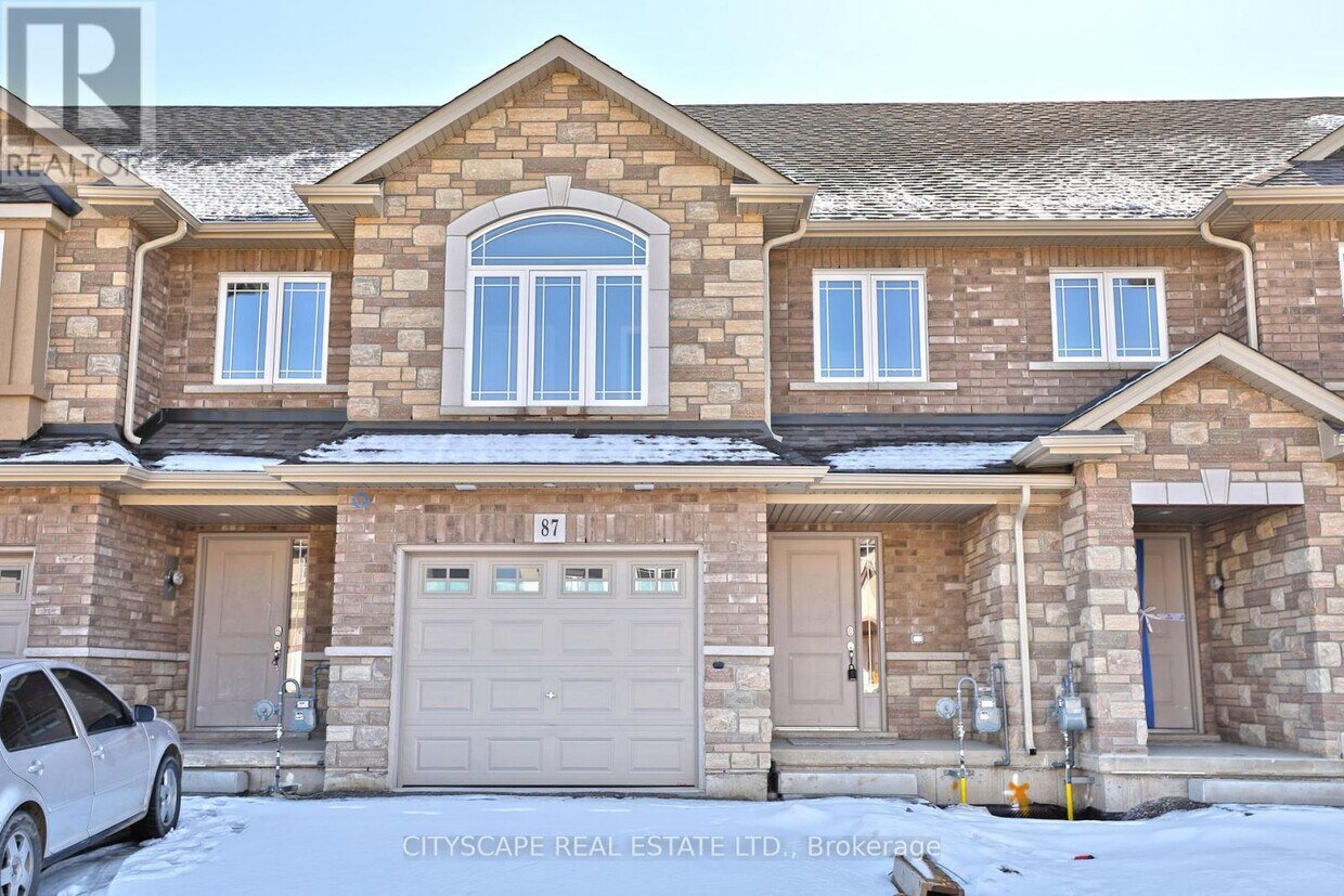 Photo principale - 87 Bethune Ave