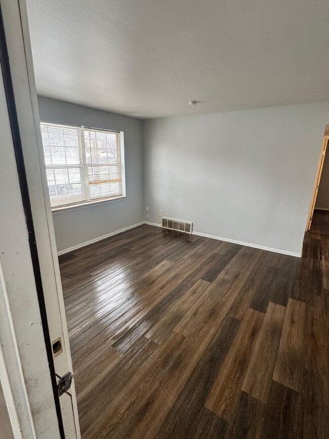 Foto del edificio - 2919 Chippewa St