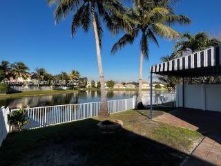 Foto del edificio - 12837 SW 28th Ct
