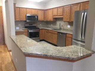 kitchen - 5 W Central Rd