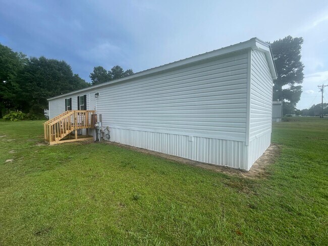 Foto del edificio - Home Available in Stedman
