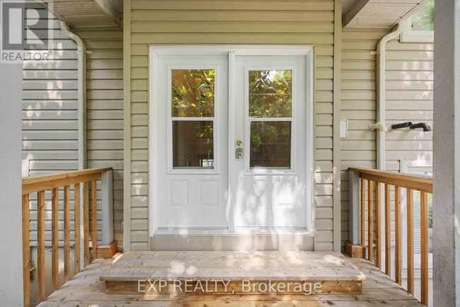 Photo du bâtiment - 568 Mallard Cir