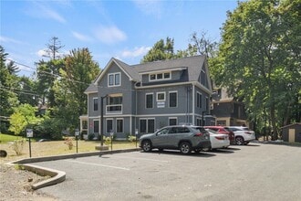 Building Photo - 200 Highland Ave