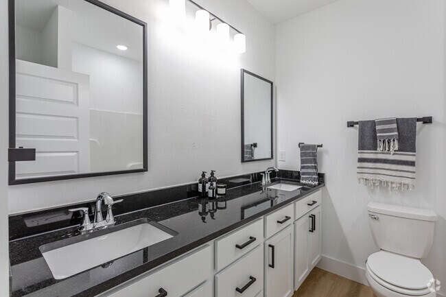 2HAB, 2.5BA - Elm Tree Townhomes