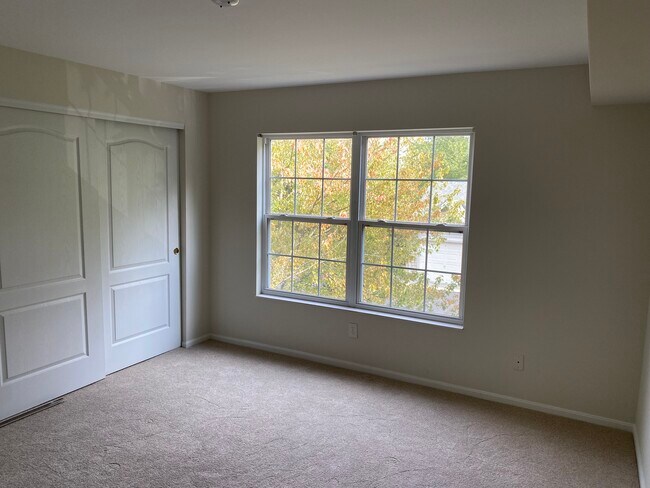 Foto del edificio - 5355 Cooper Rd