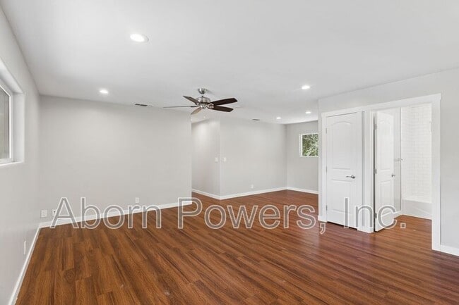 Building Photo - 2760 Coloma St