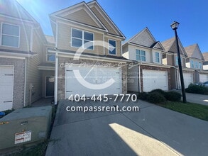 Building Photo - 112 Squarewood Ln NW