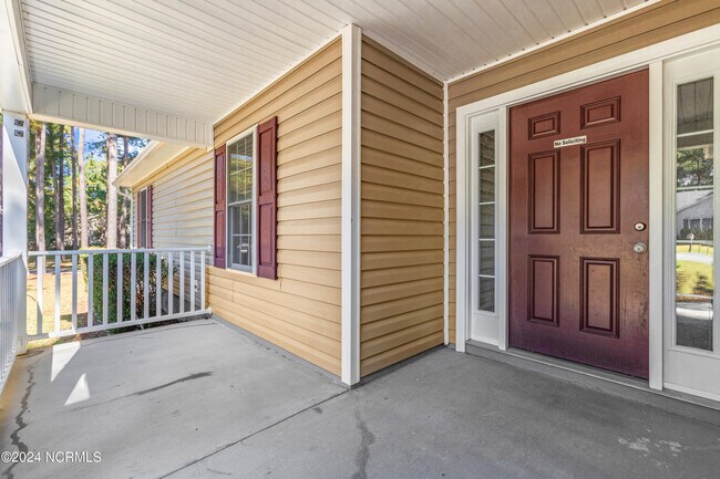 Foto del edificio - 149 Live Oak Dr