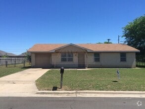 Building Photo - 6702 Wagon Wheel Dr