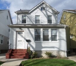 Building Photo - 241-25-225 Newhall Ave