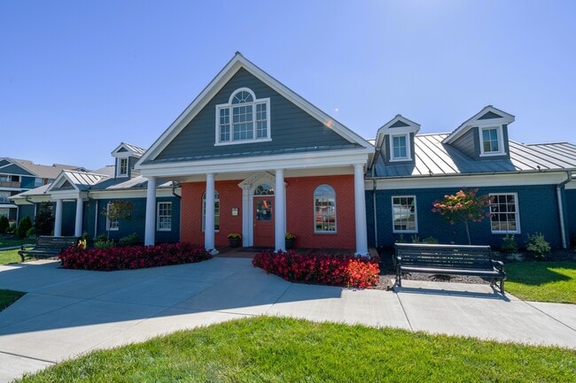 Building Photo - Paddock at Eastpoint