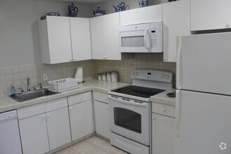 Building Photo - 13115 Belhaven Ct