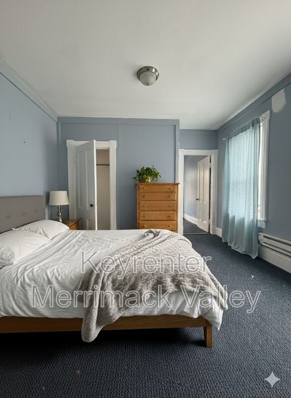 Building Photo - 5 Ellis Ave