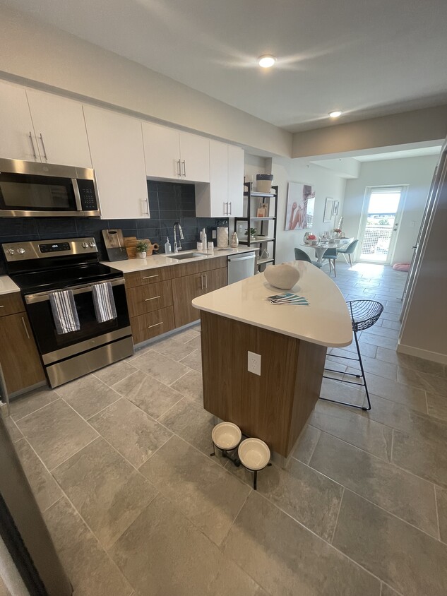 Foto principal - 710 SE 22nd St