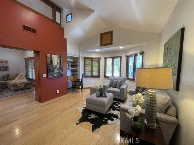 Building Photo - 761 S Los Robles Ave