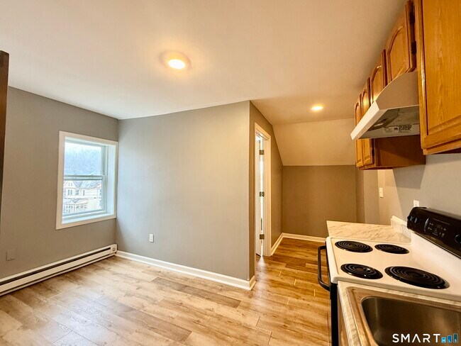 Foto del edificio - 57 Boswell Ave