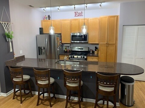 Foto del edificio - 807 W 14th Pl