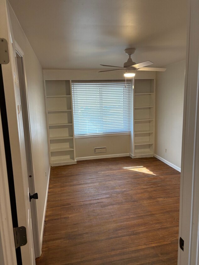 Foto principal - 914 Vincent Ave N