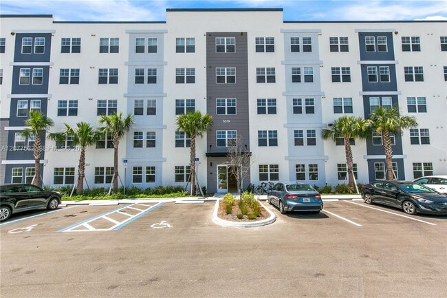 Building Photo - 5579 Millennia Park Dr