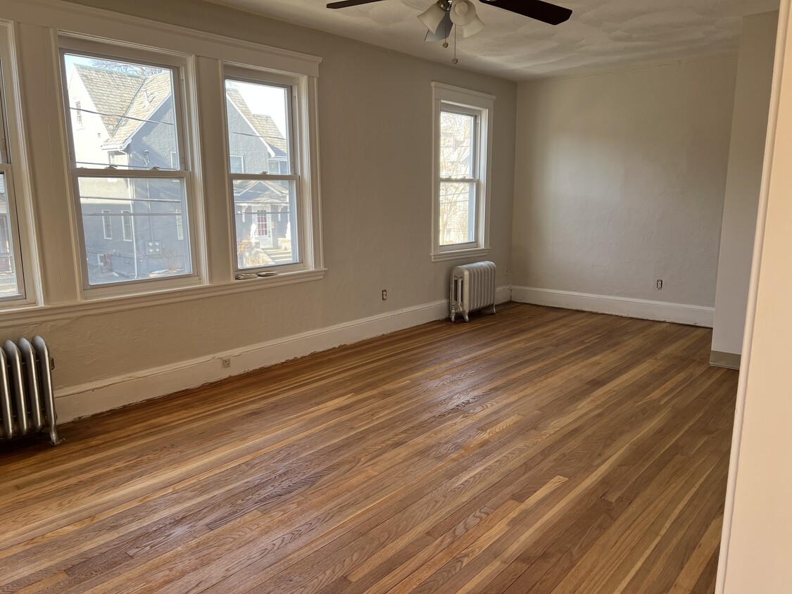 Primary Photo - 33 Kimball Rd