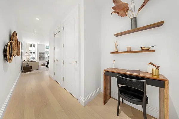 Building Photo - 1 Wall St