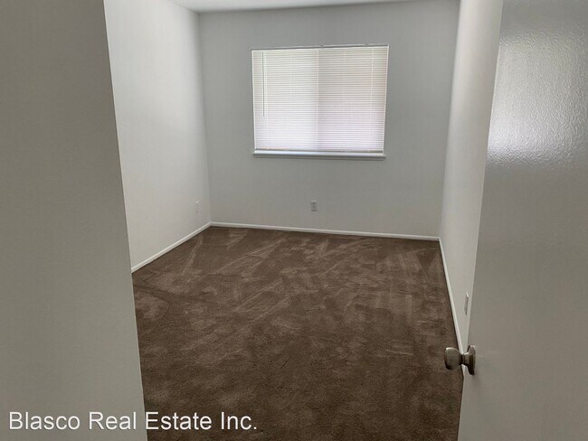 Foto del edificio - 4 br, 2 bath House - 2425 S. Taylor Place