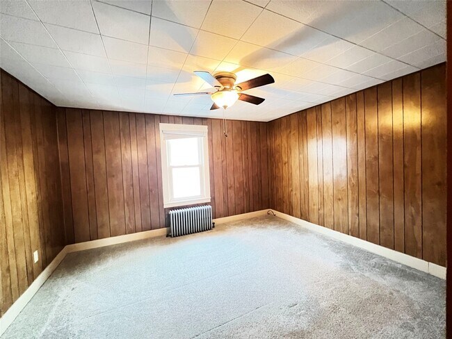 Building Photo - 328 Oak Hill Ave
