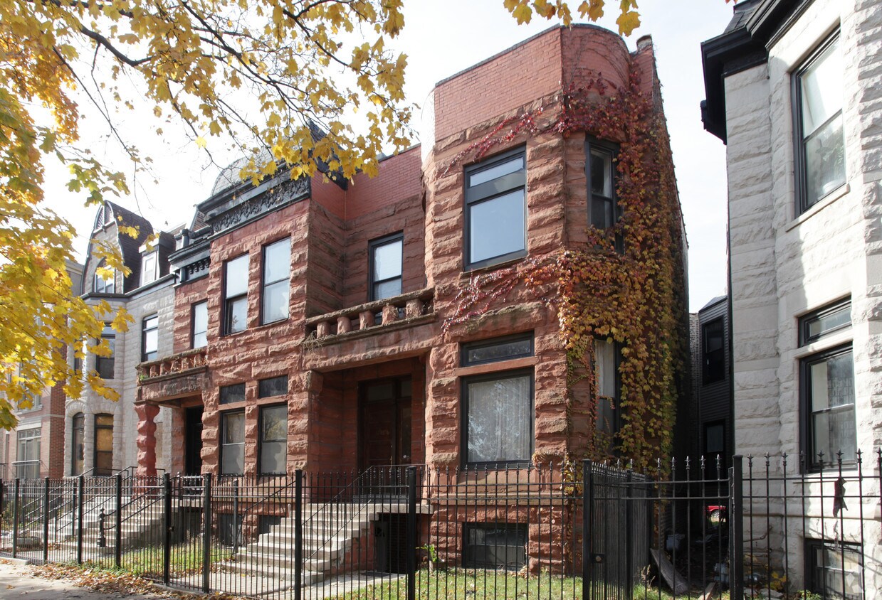 Foto principal - 3742-3744 S Wabash Ave