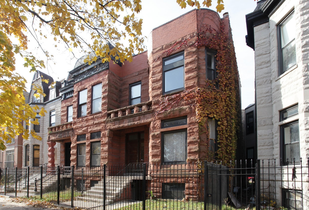 Primary Photo - 3742-3744 S Wabash Ave