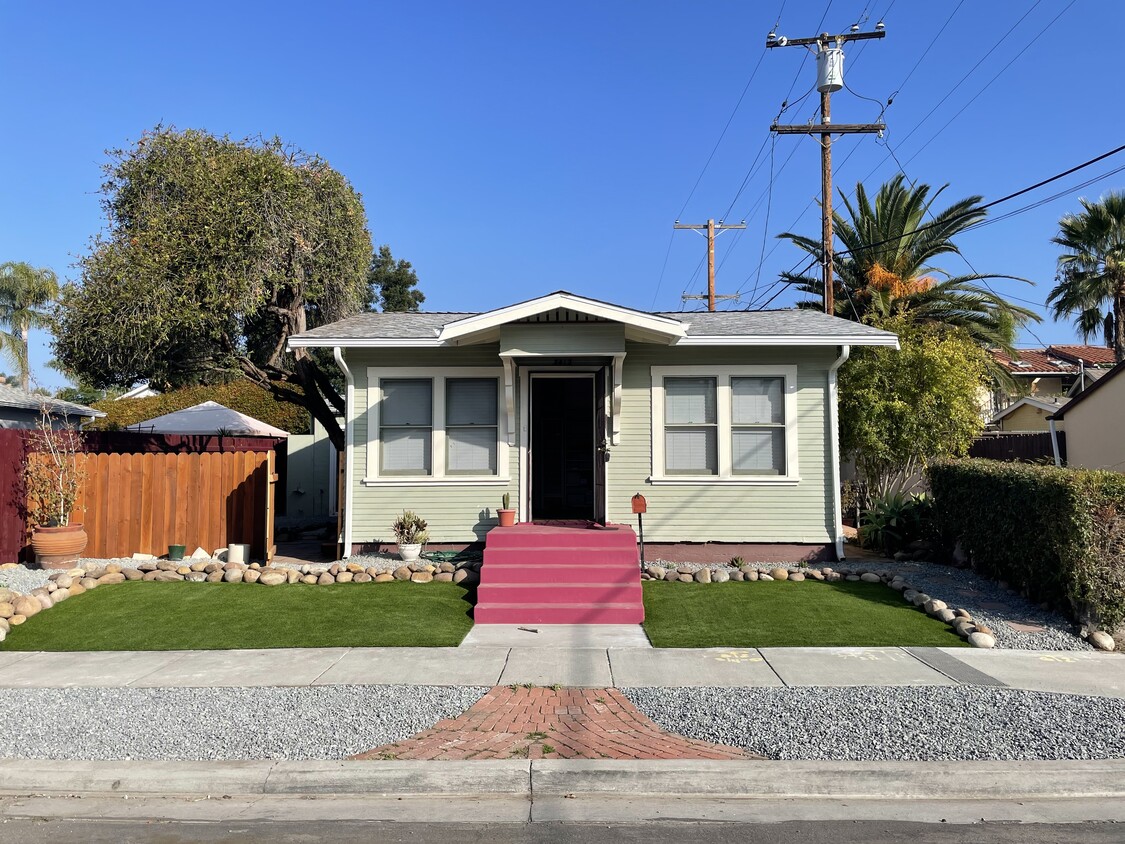 Primary Photo - 3412 Arthur Ave