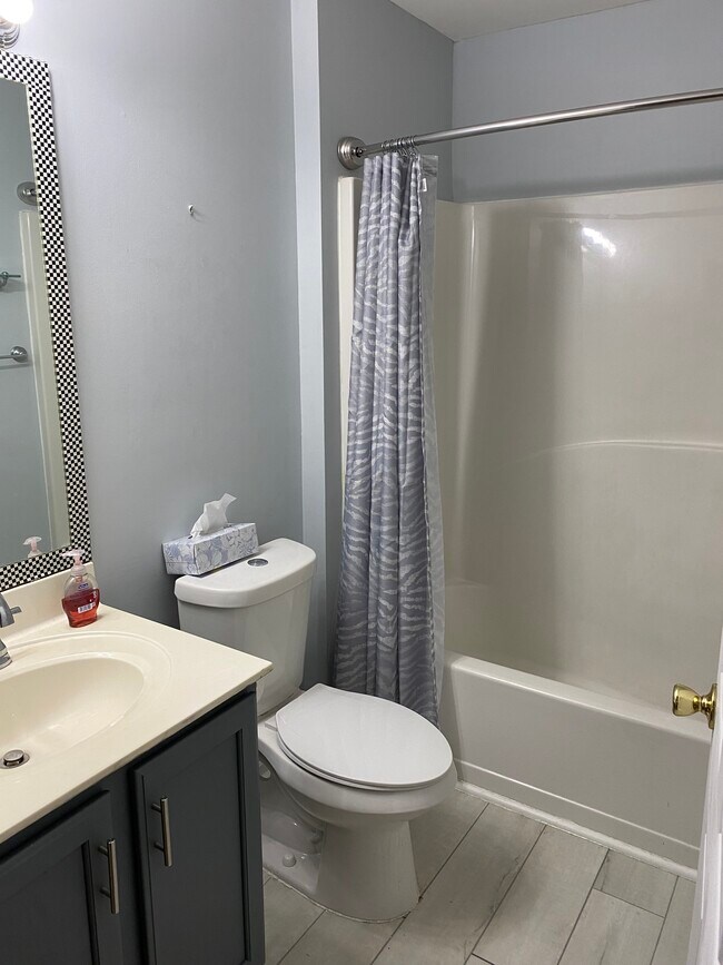 Segundo baño - 1851 Trailwood Heights Ln