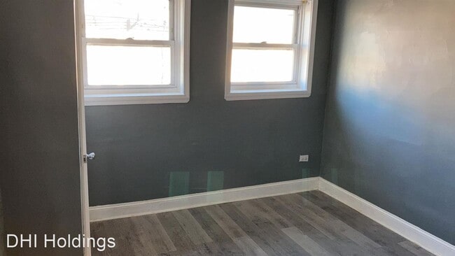 Building Photo - 3 br, 2.5 bath House - 1835 S Taylor St