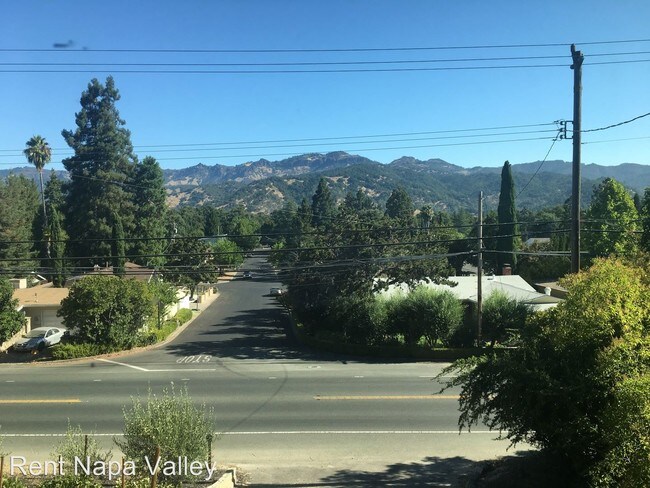 Building Photo - 3 br, 2.5 bath House - 1901 Foothill Blvd