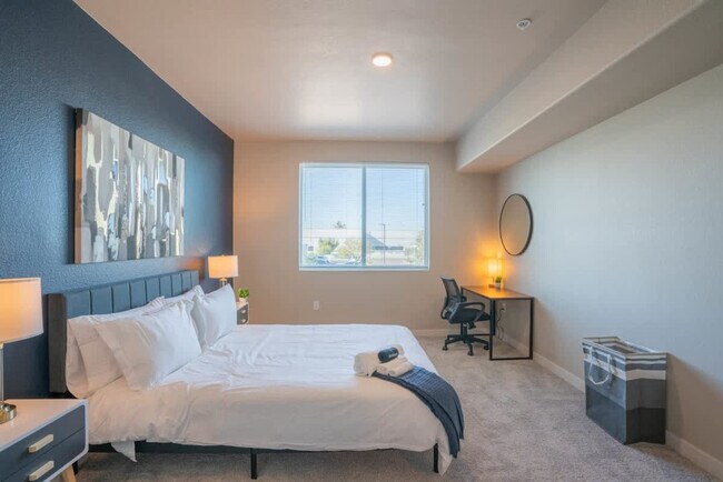 Foto del edificio - 1950 E Broadway Rd