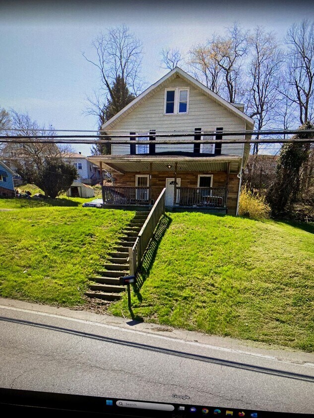 215 Dunkard Ave, Westover, WV 26501 House Rental in Westover, WV