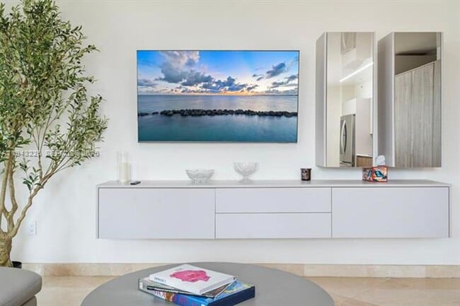 Building Photo - 17555 Atlantic Blvd