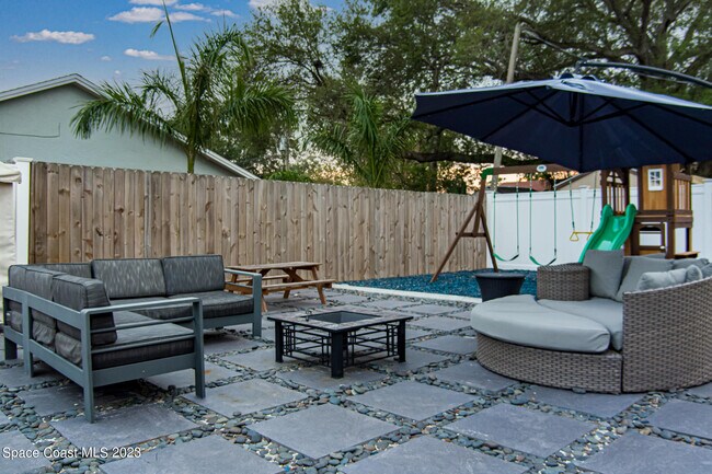 Foto del edificio - 1796 Dwyer Pl NE