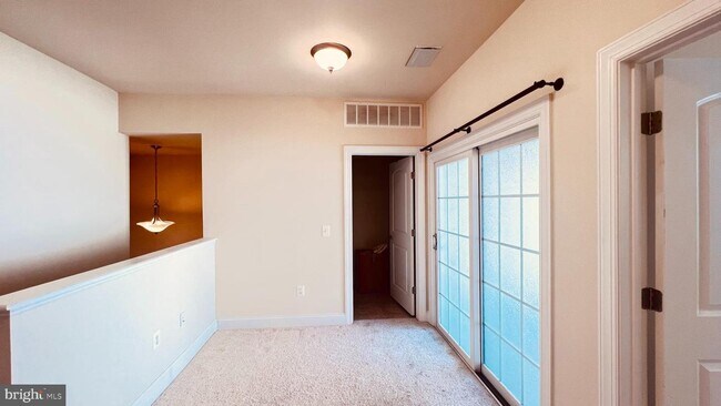 Building Photo - 2300 Margraf Cir