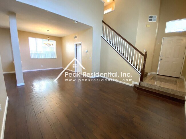 Building Photo - 3 br, 2.5 bath House - 8746 Noble Fir Lane