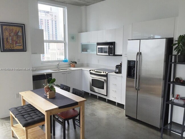 Foto del edificio - 133 Northeast 2nd Avenue Apt #2302, Miami,...