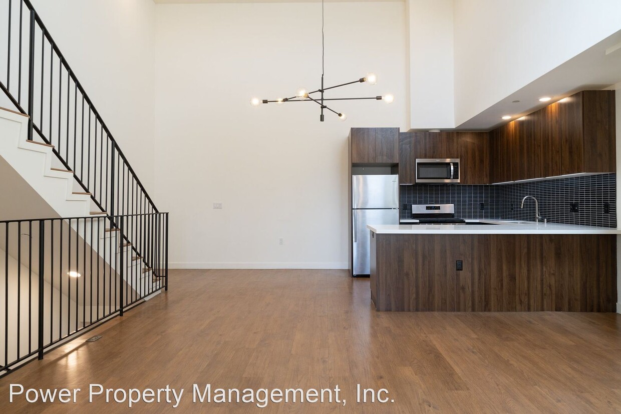 Foto principal - 4505 S Slauson Ave