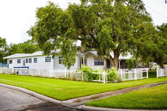 1660 Rosetine Street - 1660 Rosetine St