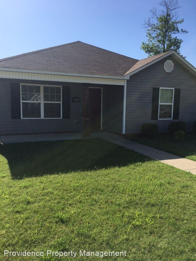 Primary Photo - 3 br, 2 bath House - 4623 W. Colfax Loop