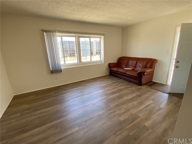 Primary Photo - 702 W Redondo Beach Blvd