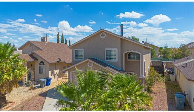 Foto del edificio - 4 BEDROOM 3 BATHROOM HOME