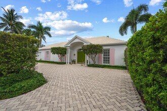 Building Photo - 201 Bahama Ln
