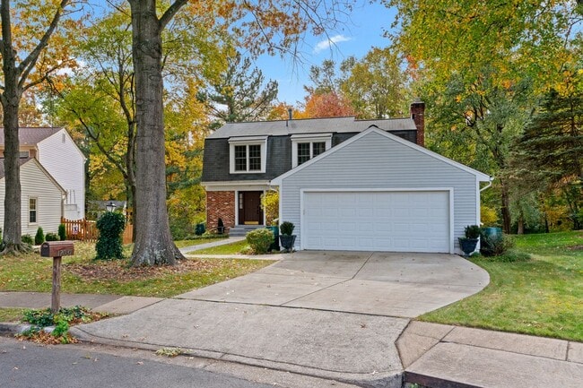 Building Photo - 12037 Stoneford Dr