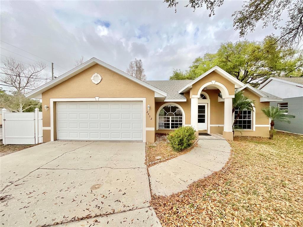 Foto principal - 2452 Druid Rd